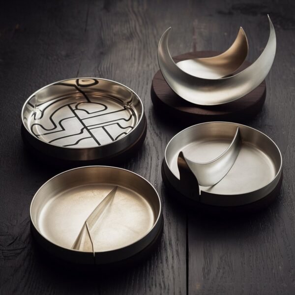 ASH TRAY 2