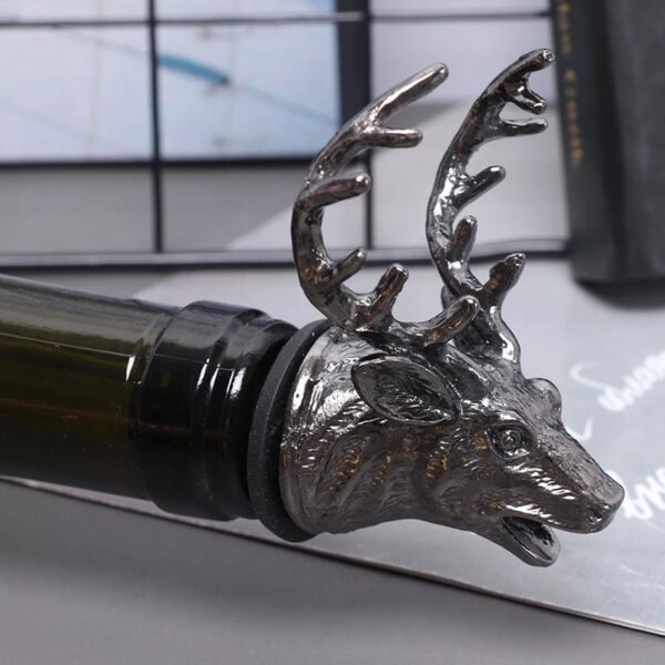 WINE POURER 1